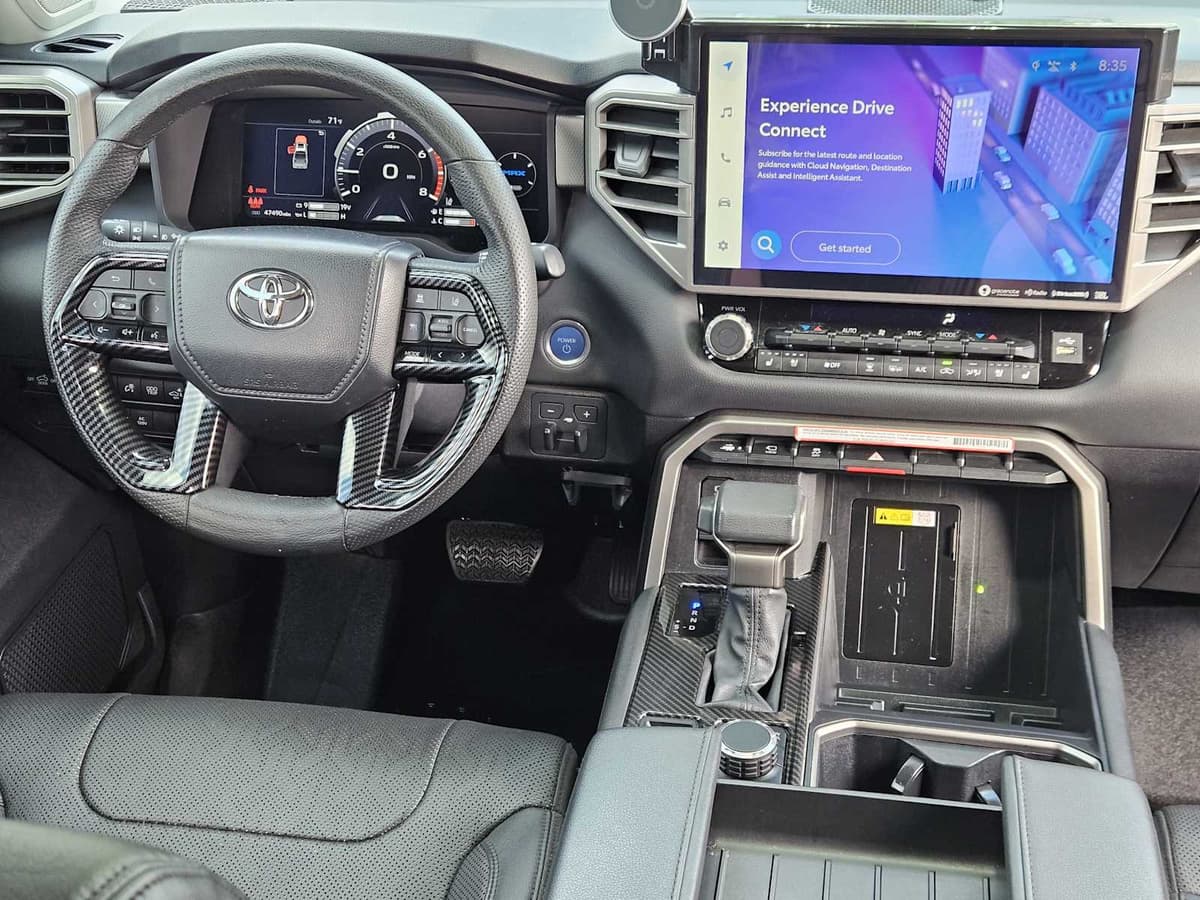 2022 Toyota Tundra - Image 27