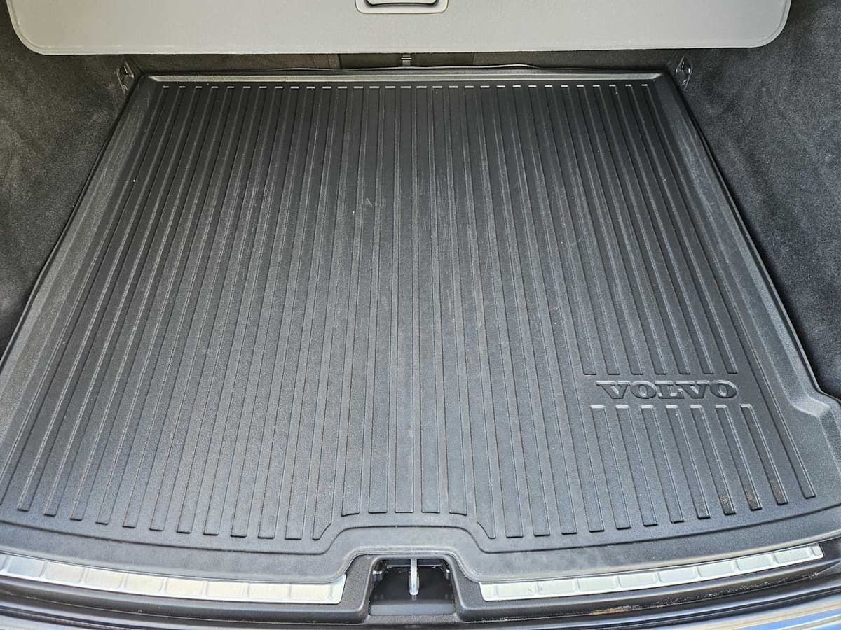 2023 Volvo XC60 - Image 31