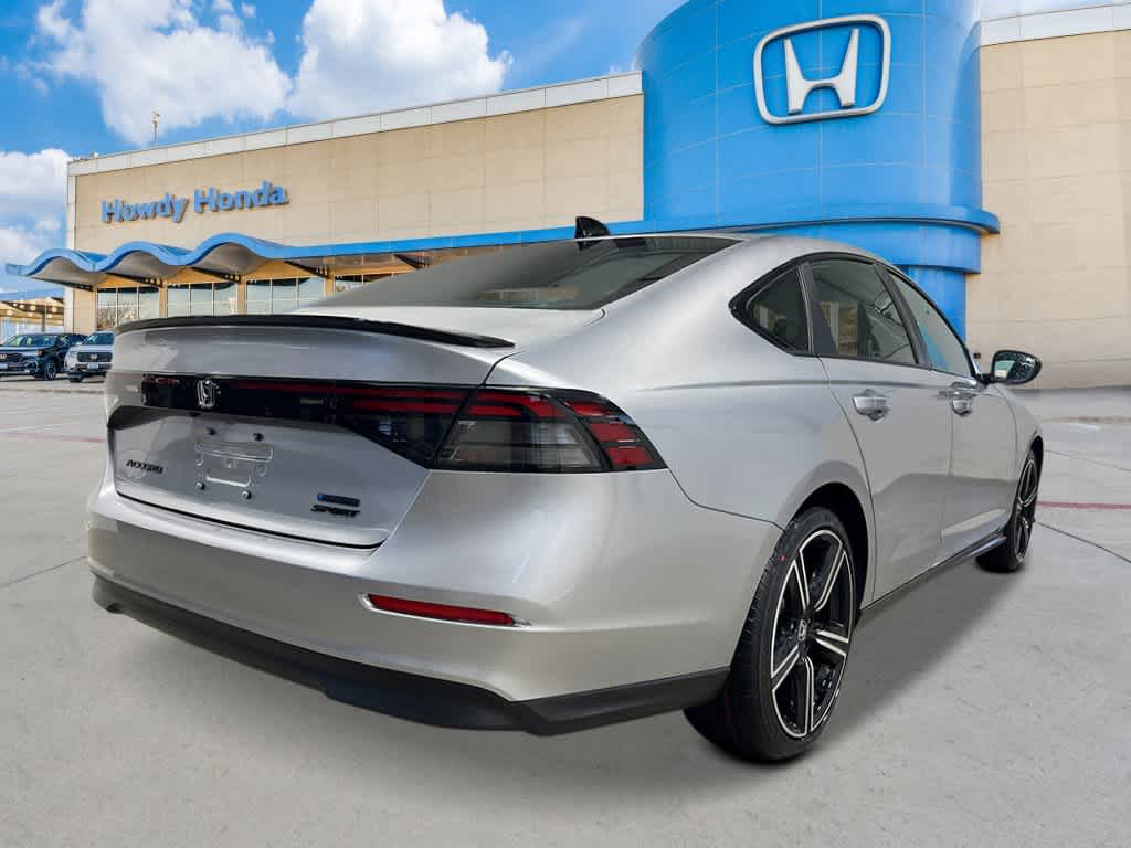 2026 Honda Accord Hybrid - Image 5