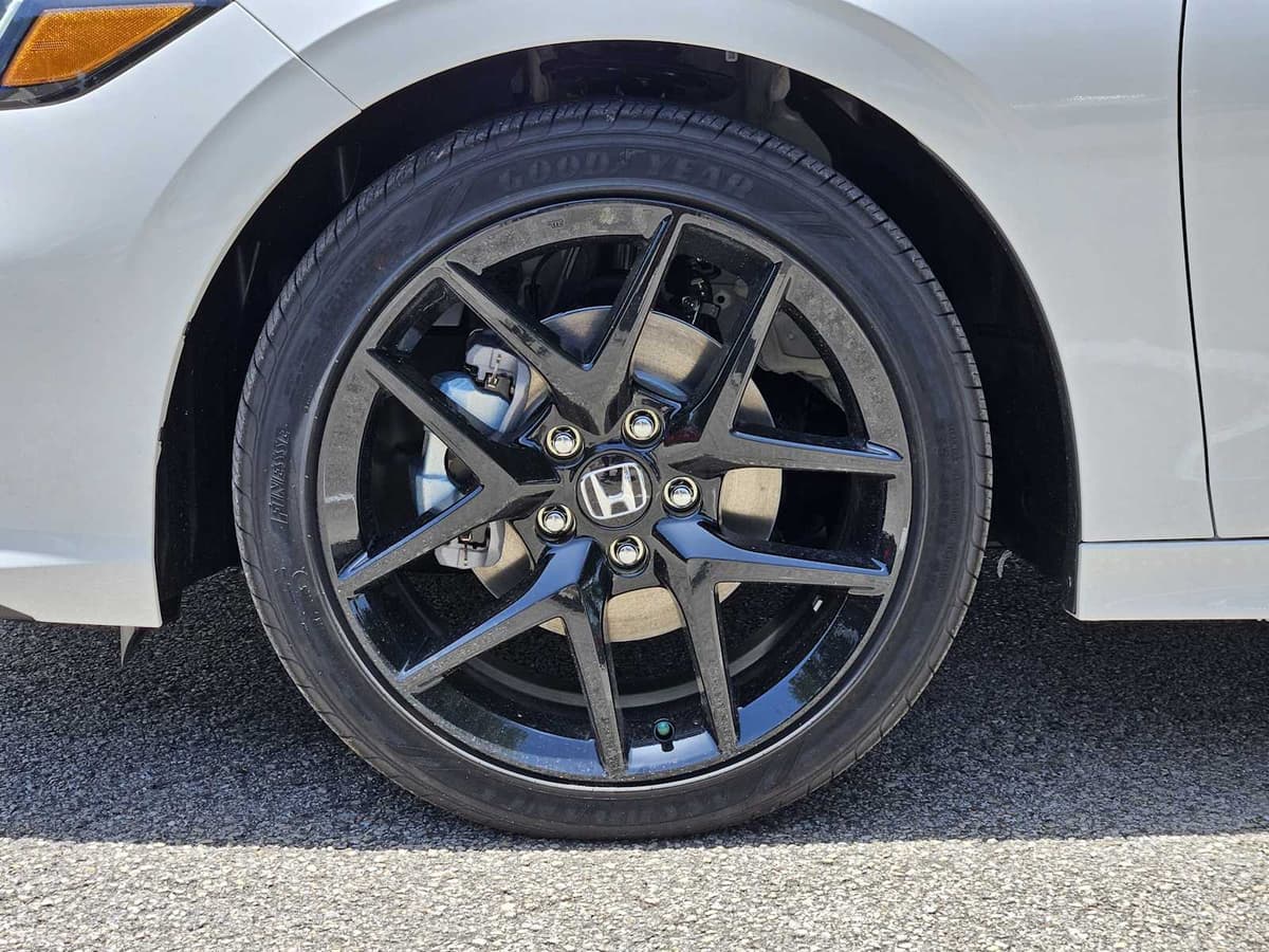 2026 Honda Civic Hybrid - Image 9