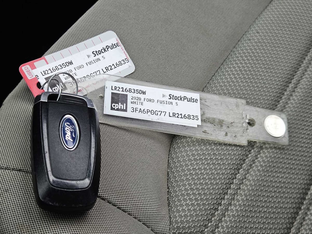 2020 Ford Fusion - Image 31