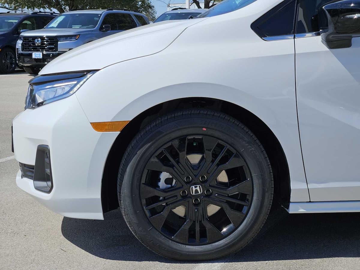 2026 Honda Odyssey - Image 7