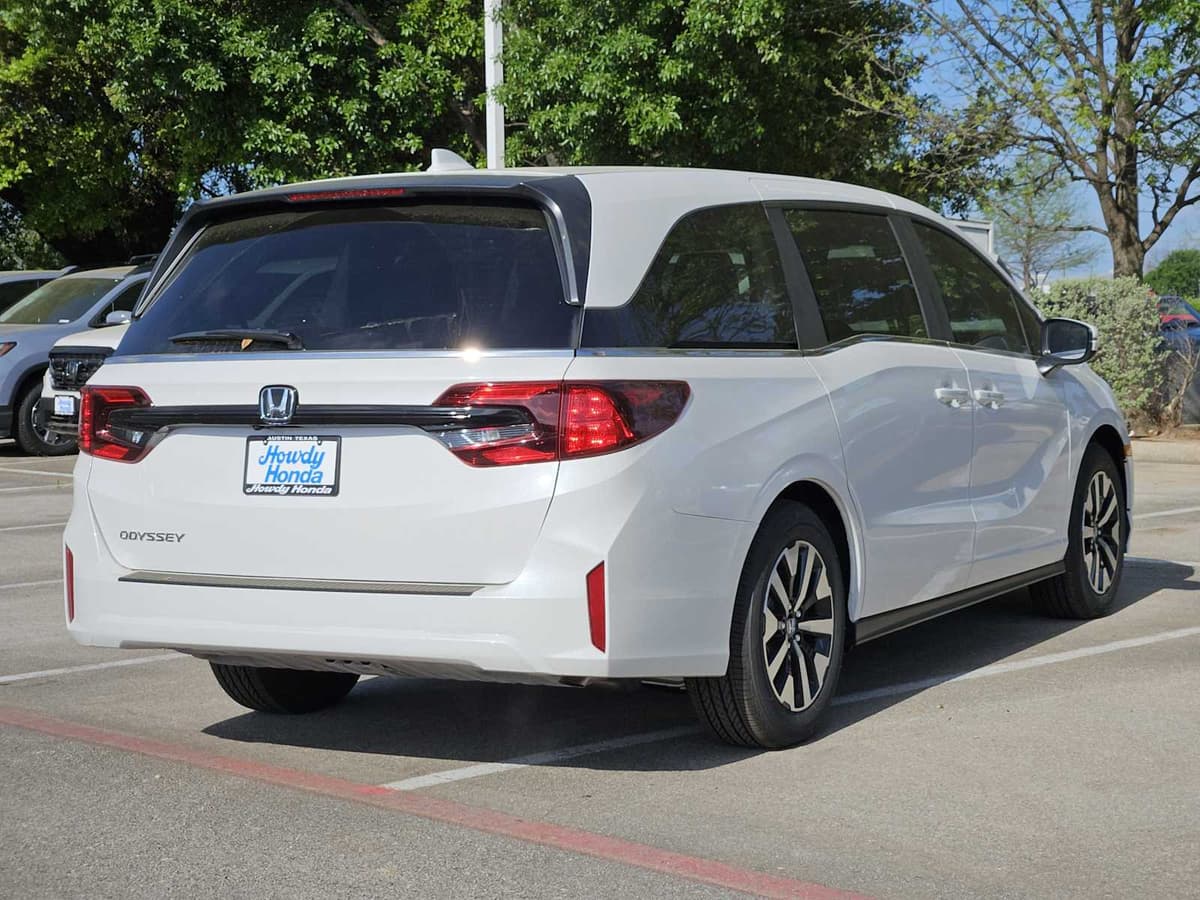 2026 Honda Odyssey - Image 4