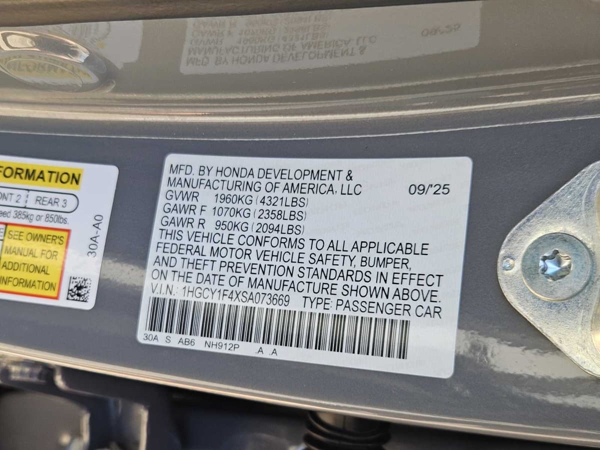 2025 Honda Accord - Image 31