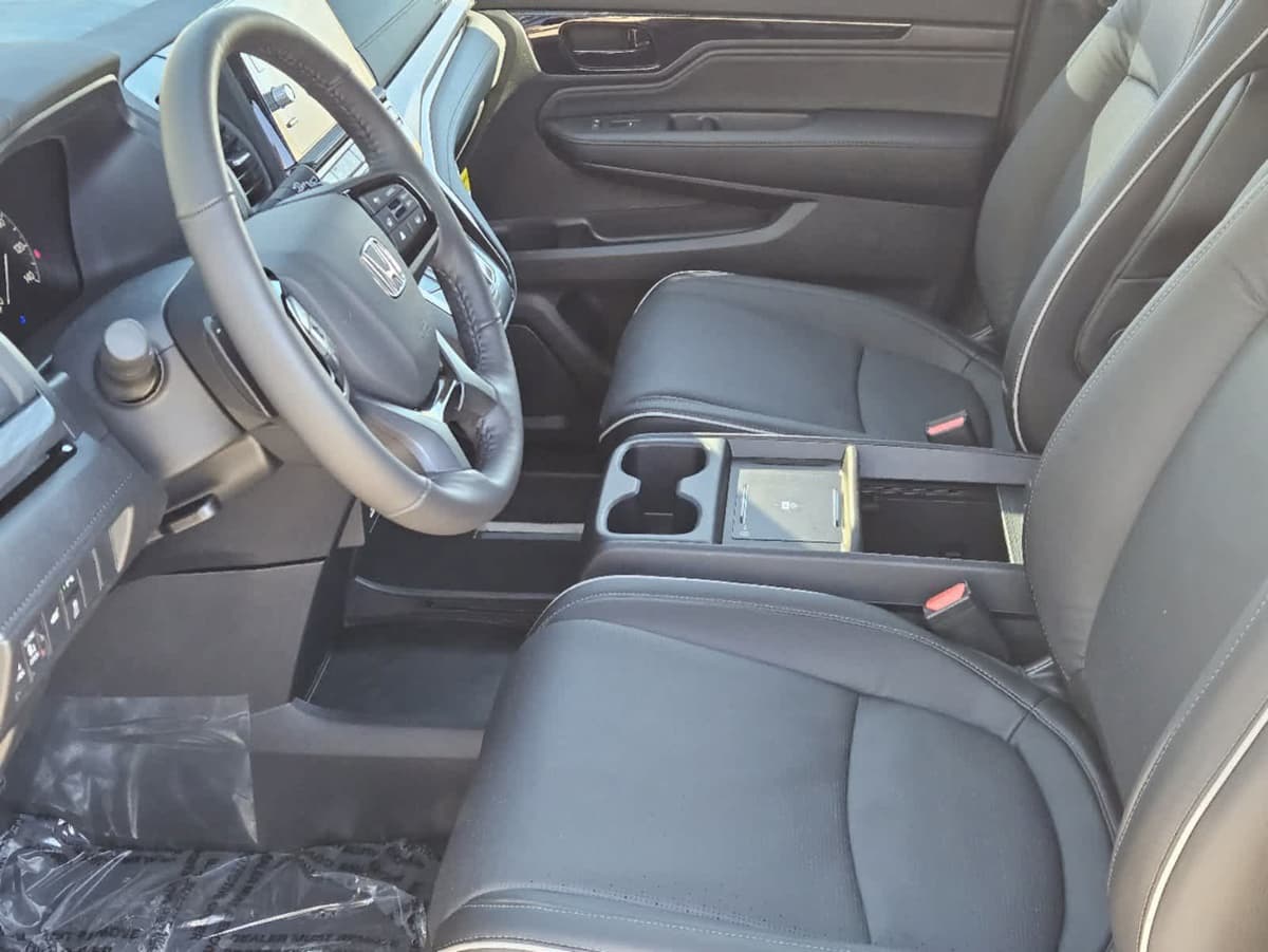 2026 Honda Odyssey - Image 13