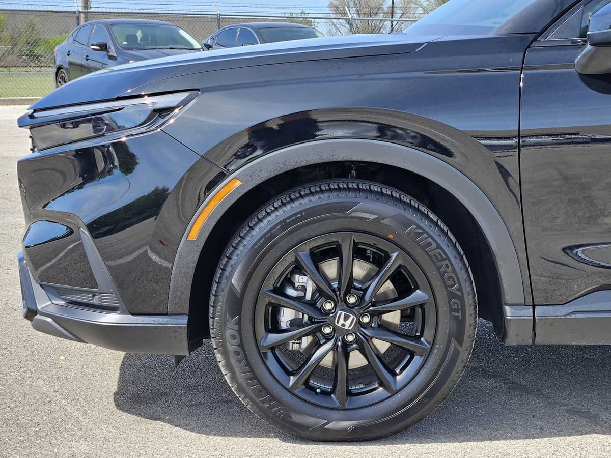 2026 Honda CR-V Hybrid - Image 8