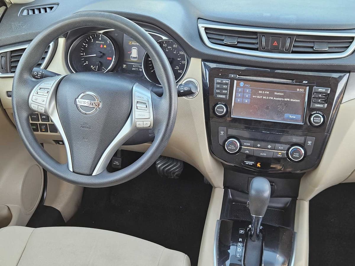 2016 Nissan Rogue - Image 26