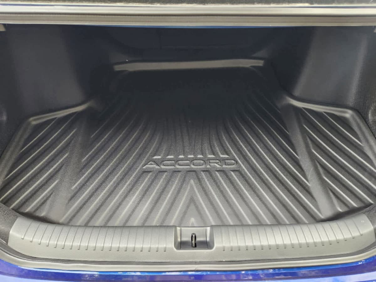 2025 Honda Accord Hybrid - Image 11