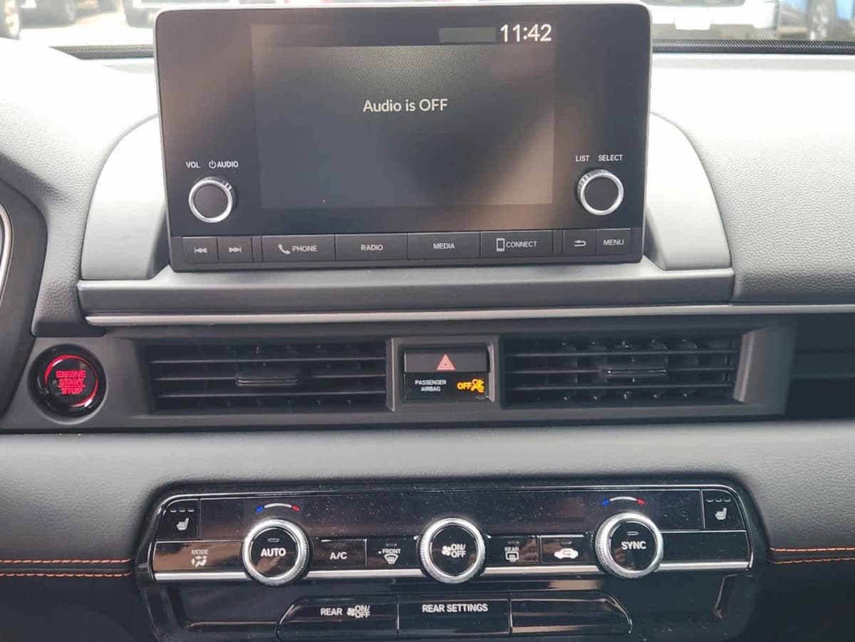 2025 Honda Pilot - Image 14