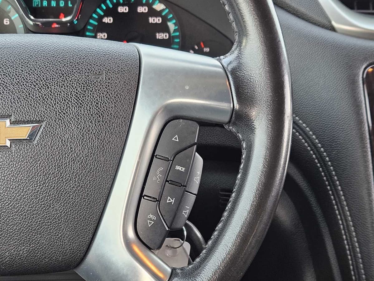 2017 Chevrolet Traverse - Image 27