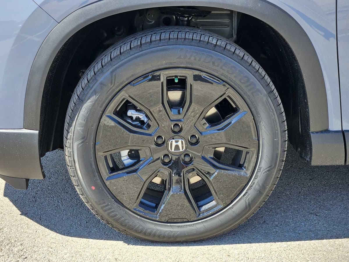 2026 Honda Pilot - Image 8