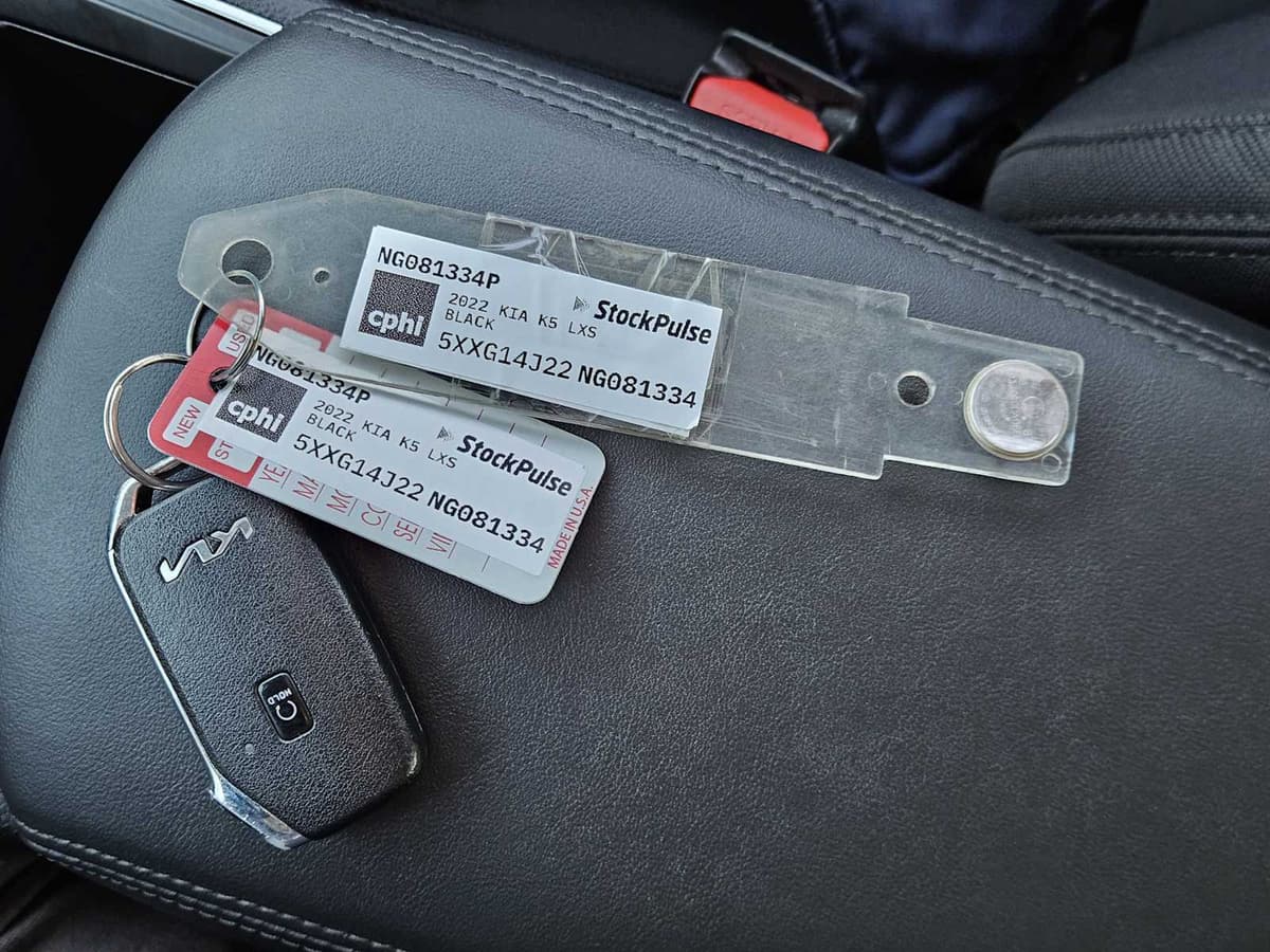 2022 Kia K5 - Image 32