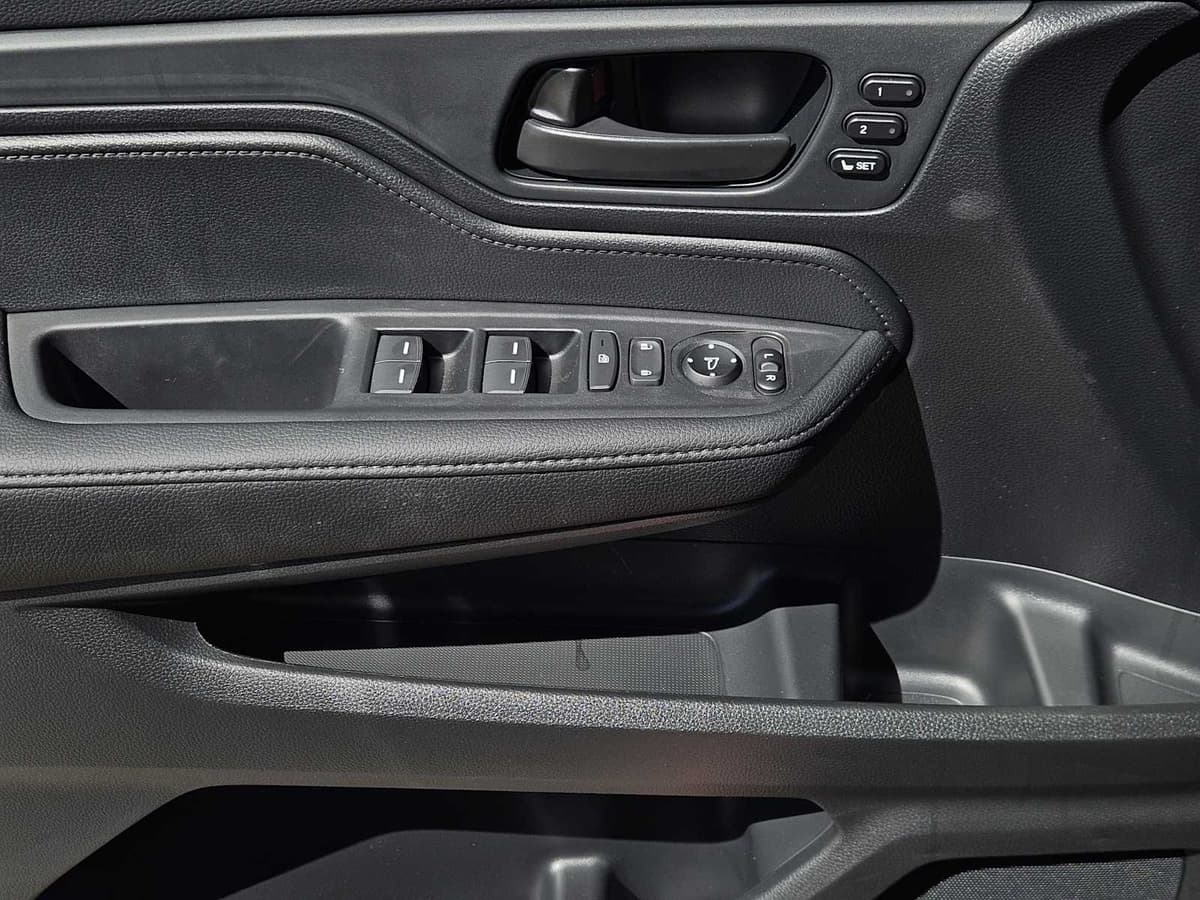 2026 Honda Odyssey - Image 20
