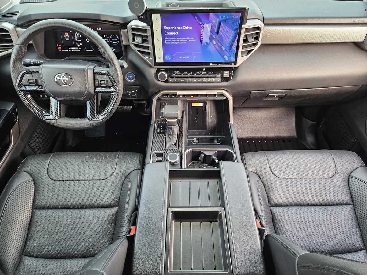 2022 Toyota Tundra - Image 26