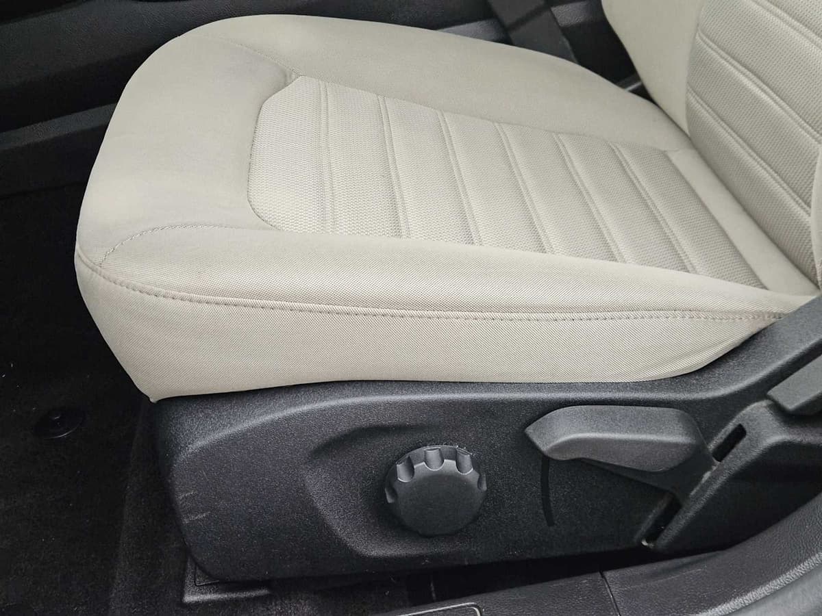 2020 Ford Fusion - Image 22