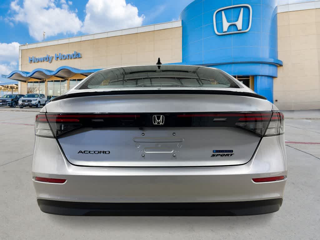 2026 Honda Accord Hybrid - Image 4