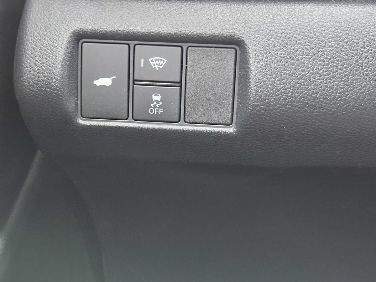 2025 Honda Pilot - Image 17