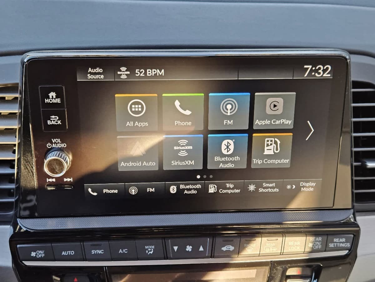 2026 Honda Odyssey - Image 15