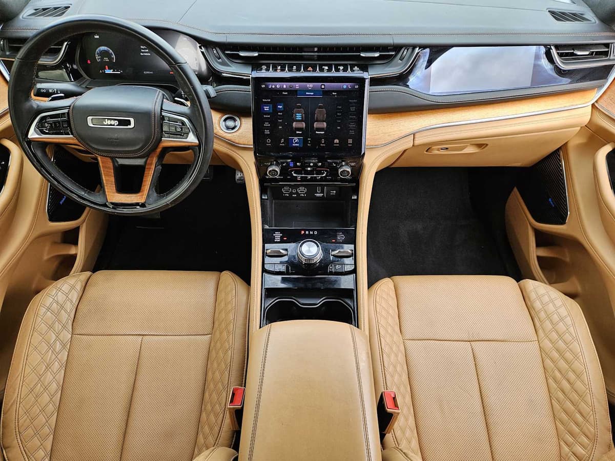 2022 Jeep Grand Cherokee L - Image 25