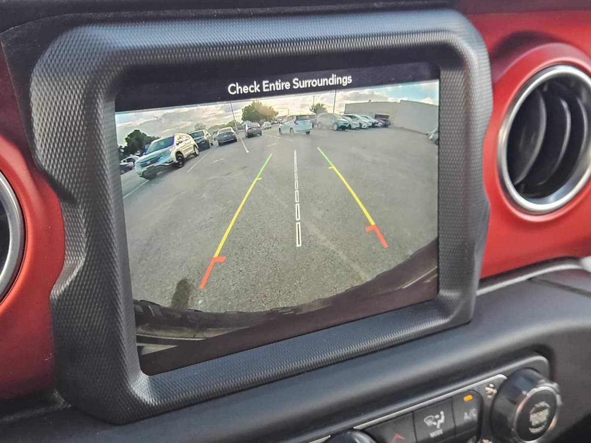 2019 Jeep Wrangler Unlimited - Image 18