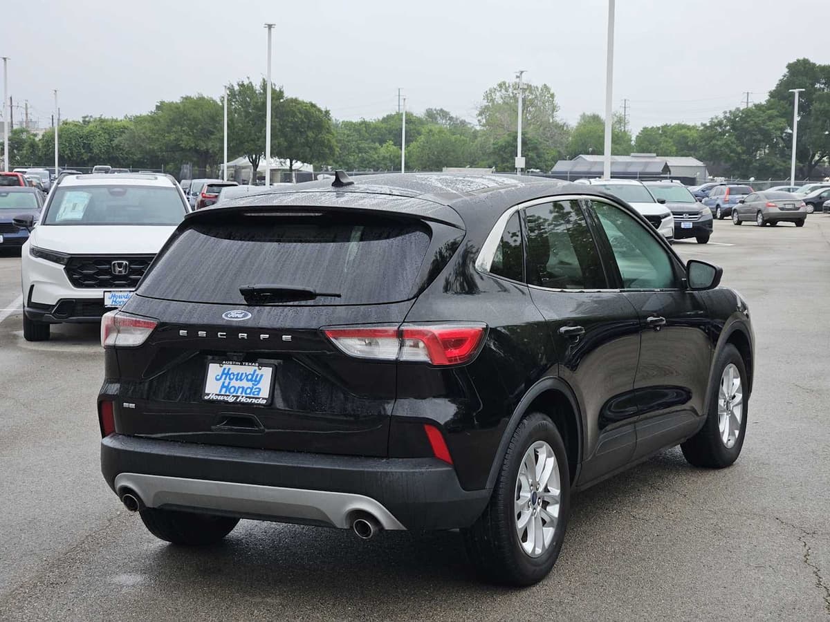 2022 Ford Escape - Image 6