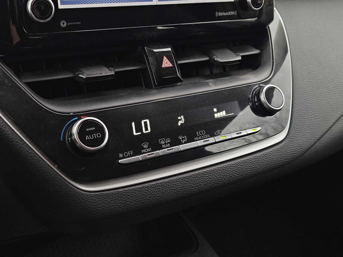 2021 Toyota Corolla - Image 19