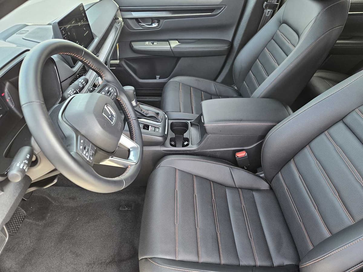 2026 Honda CR-V Hybrid - Image 13