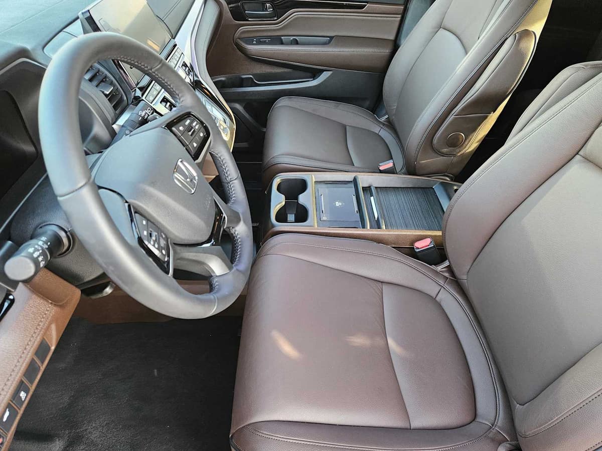 2026 Honda Odyssey - Image 13