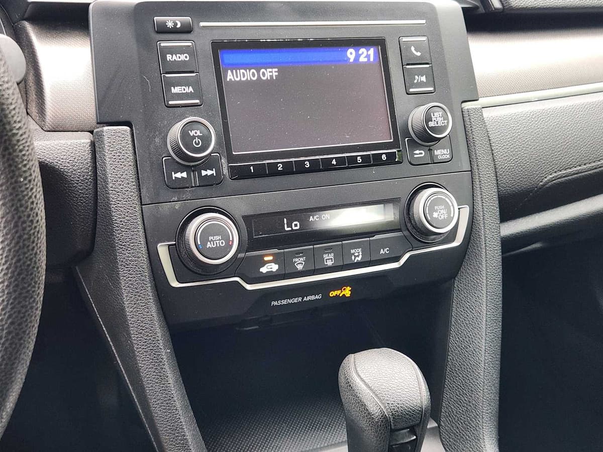 2020 Honda Civic Sedan - Image 16