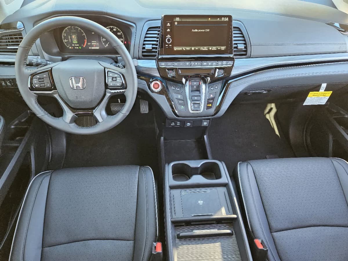 2026 Honda Odyssey - Image 19