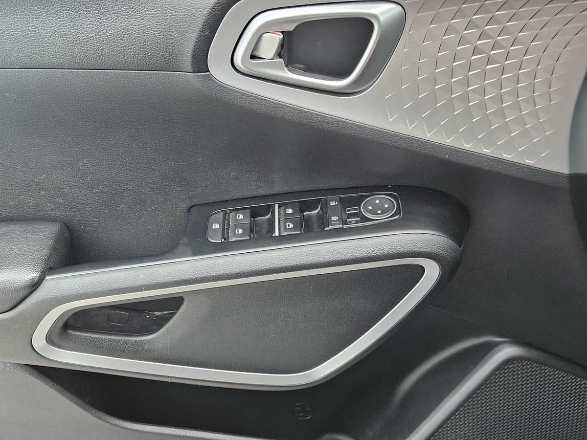 2020 Kia Soul - Image 20