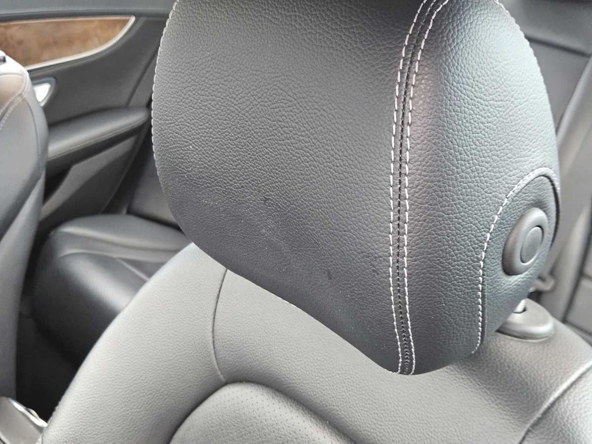 2016 Mercedes-Benz C 300 - Image 13