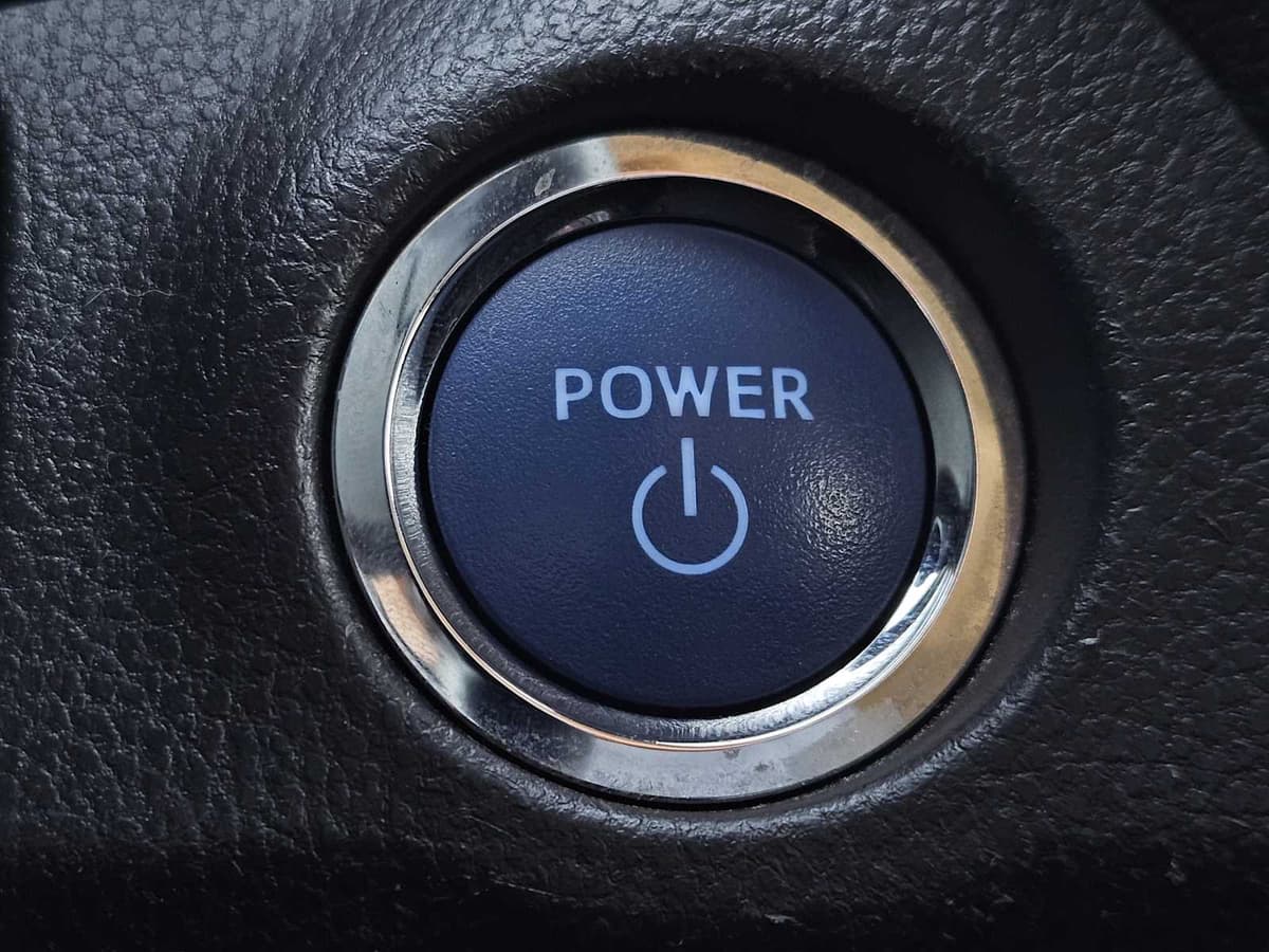 2021 Toyota RAV4 - Image 20