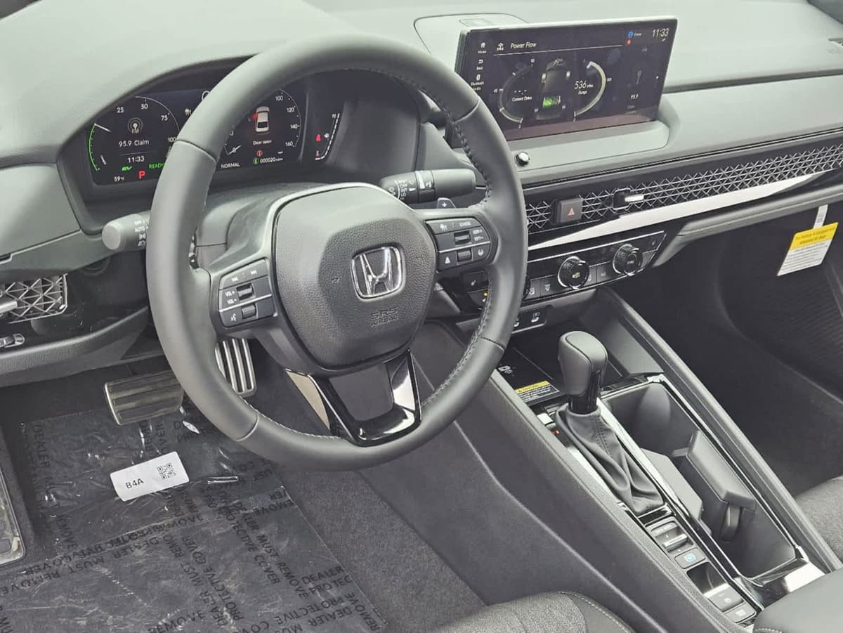 2025 Honda Accord Hybrid - Image 2