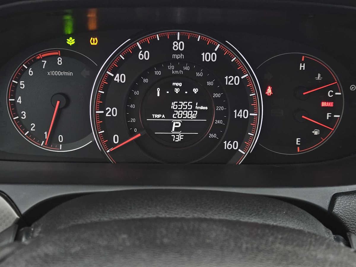 2017 Honda Accord Sedan - Image 16