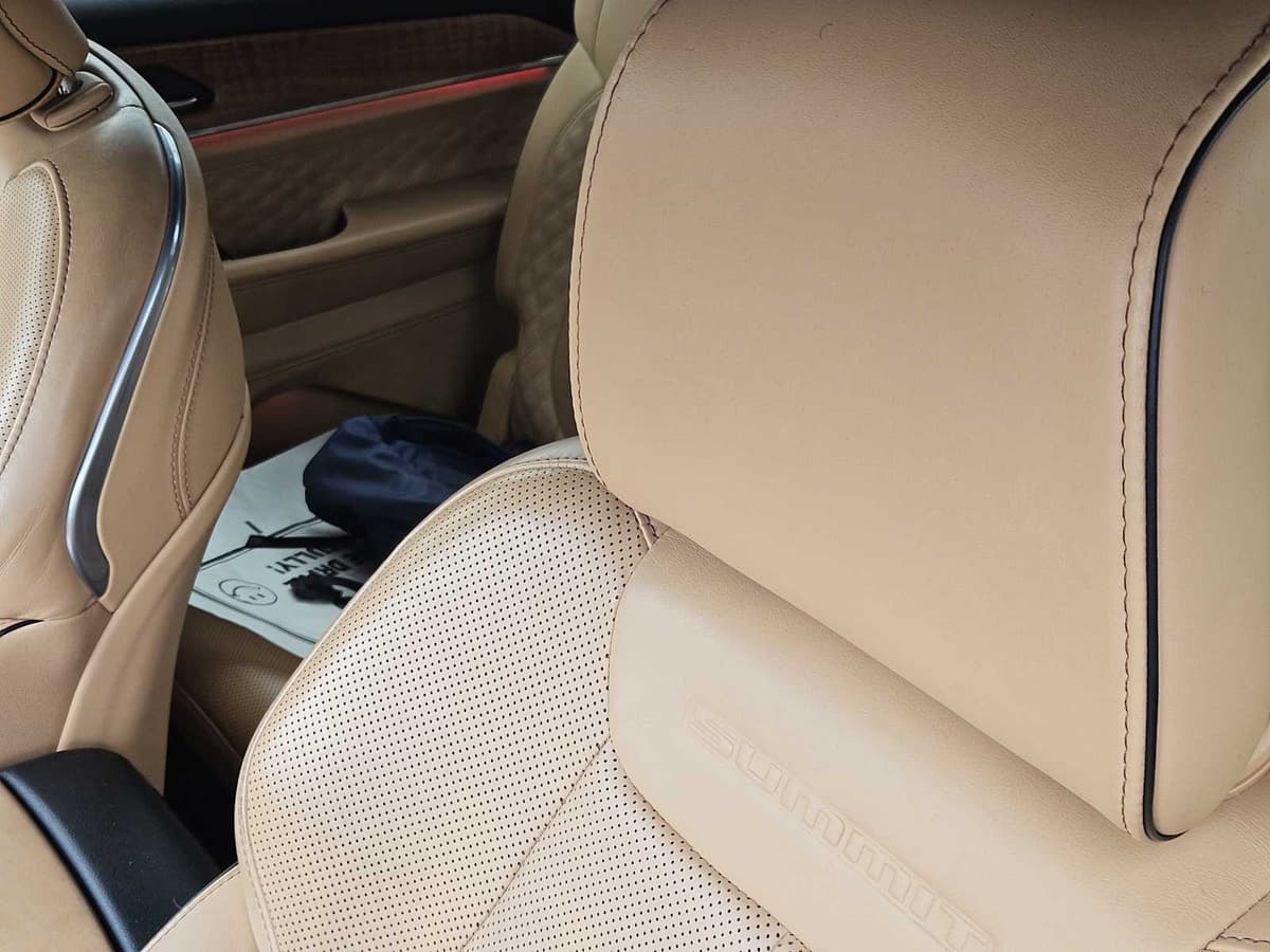 2022 Jeep Grand Cherokee L - Image 15