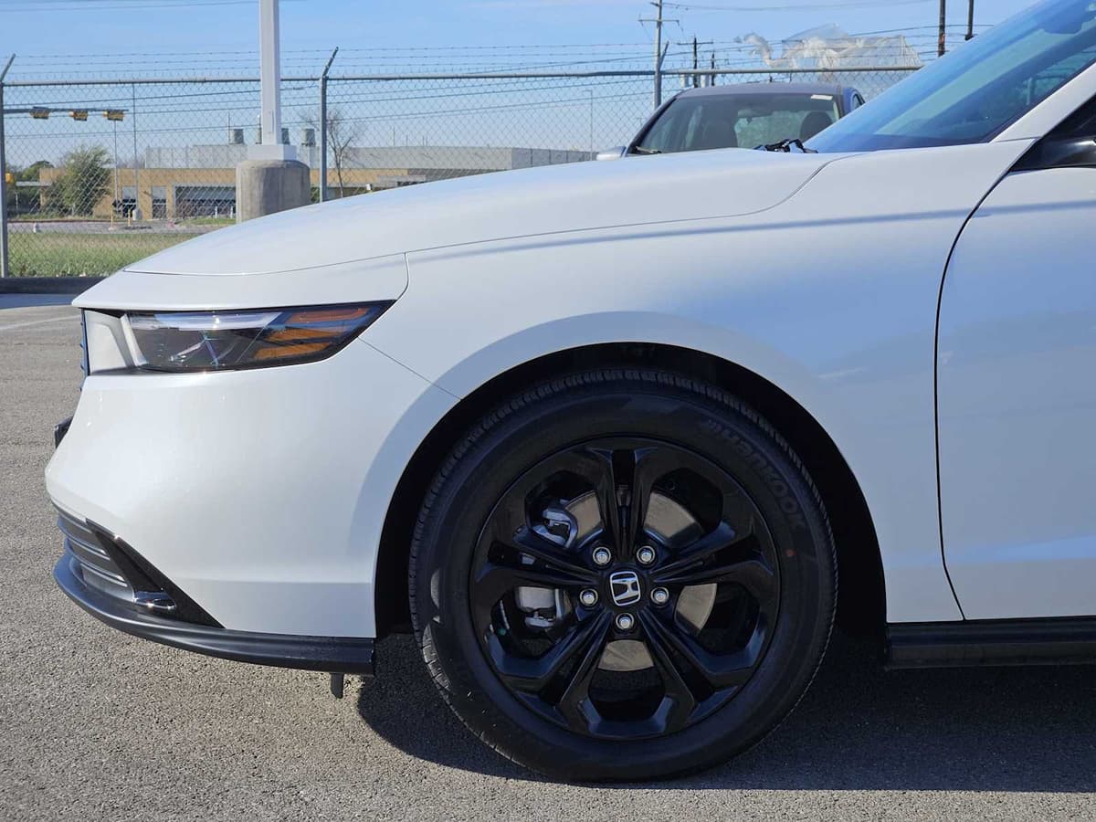 2025 Honda Accord - Image 8