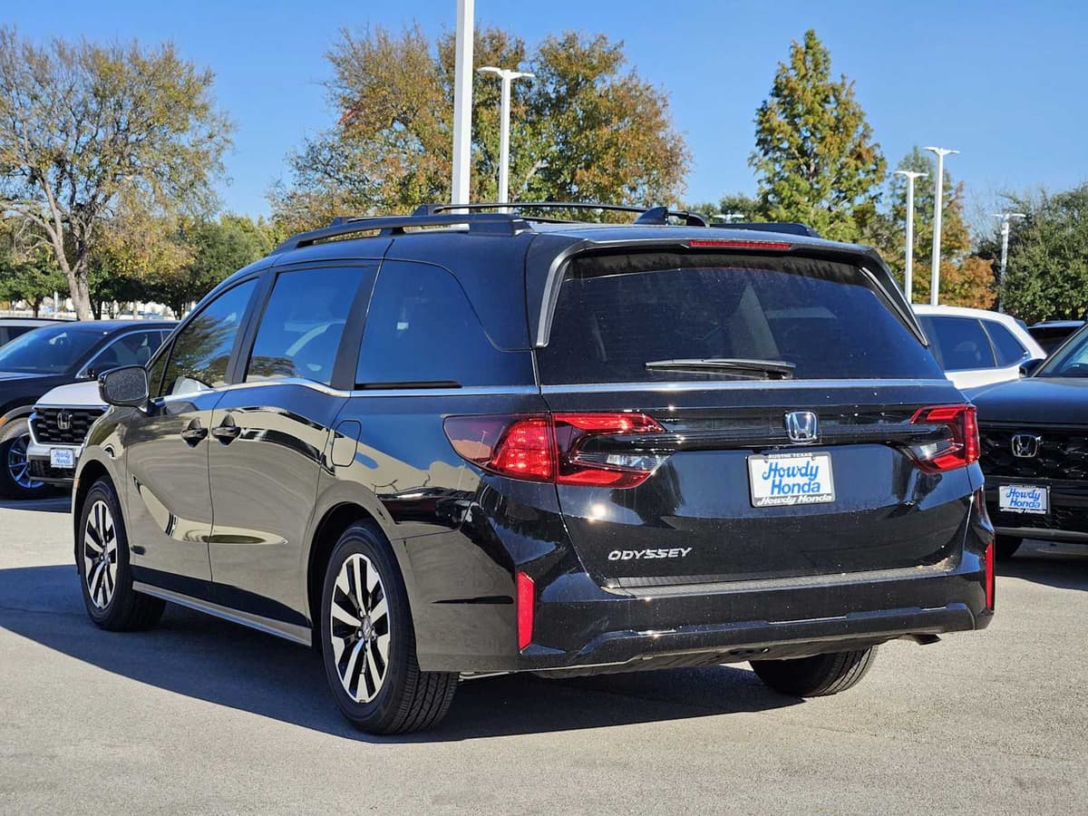 2026 Honda Odyssey - Image 4