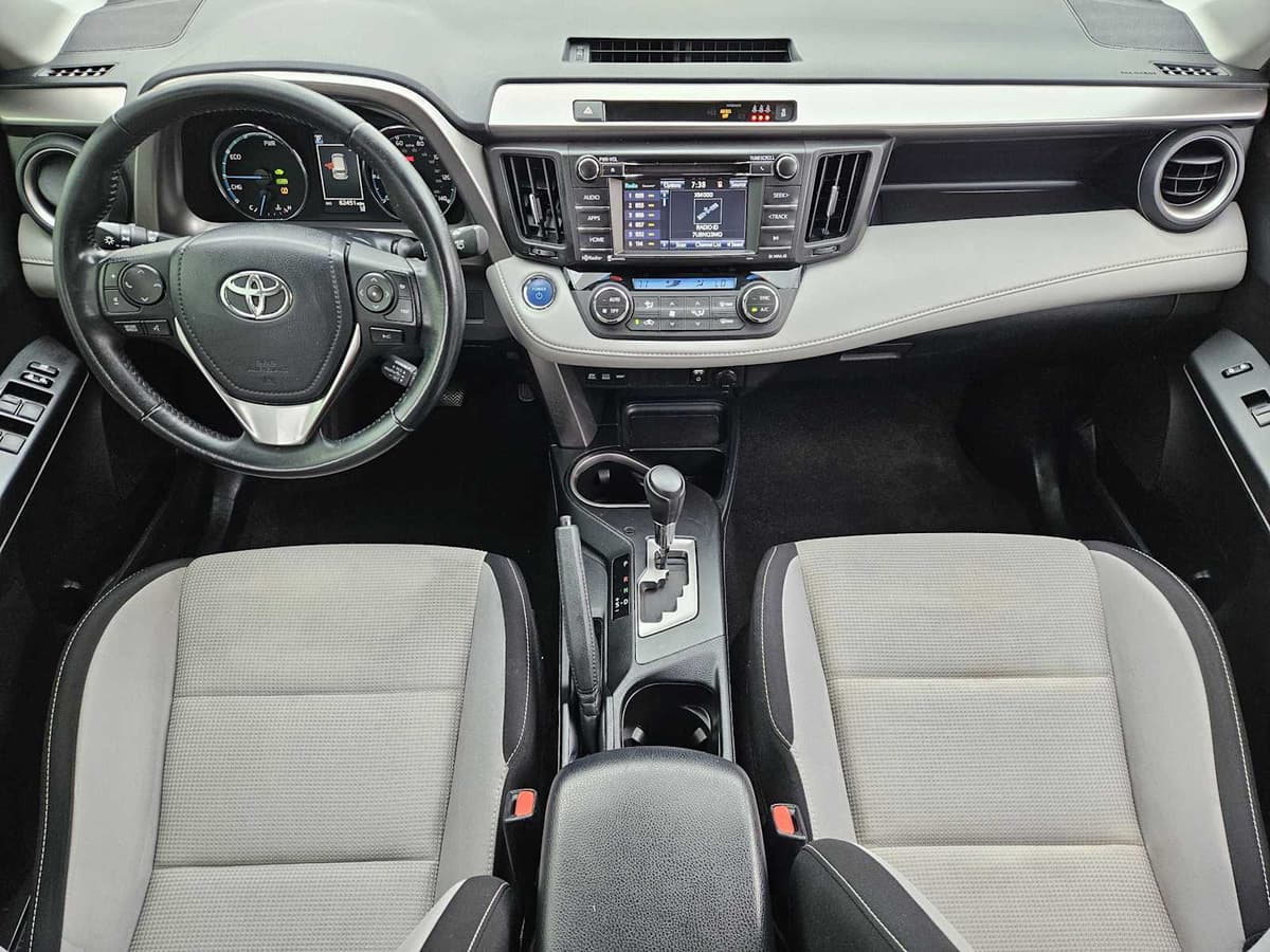 2017 Toyota RAV4 Hybrid - Image 26