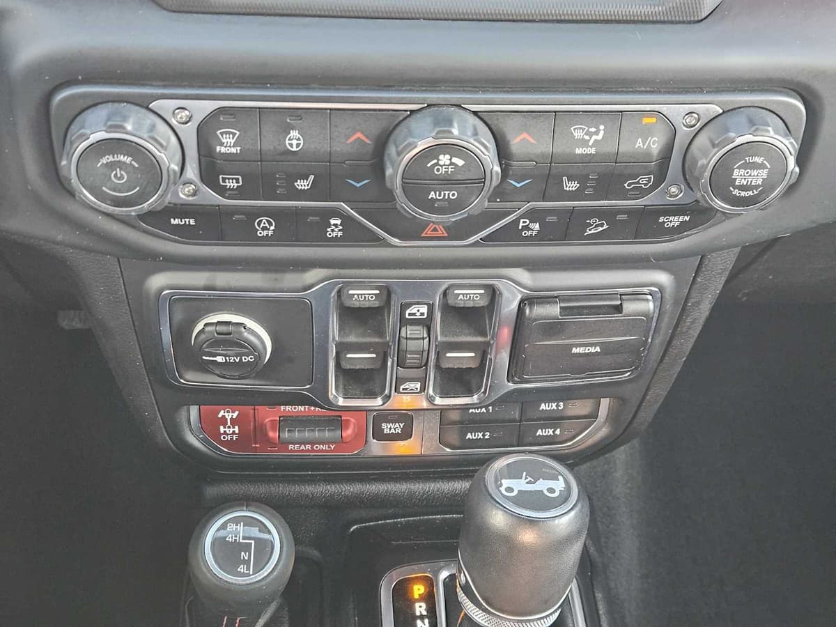 2019 Jeep Wrangler Unlimited - Image 19