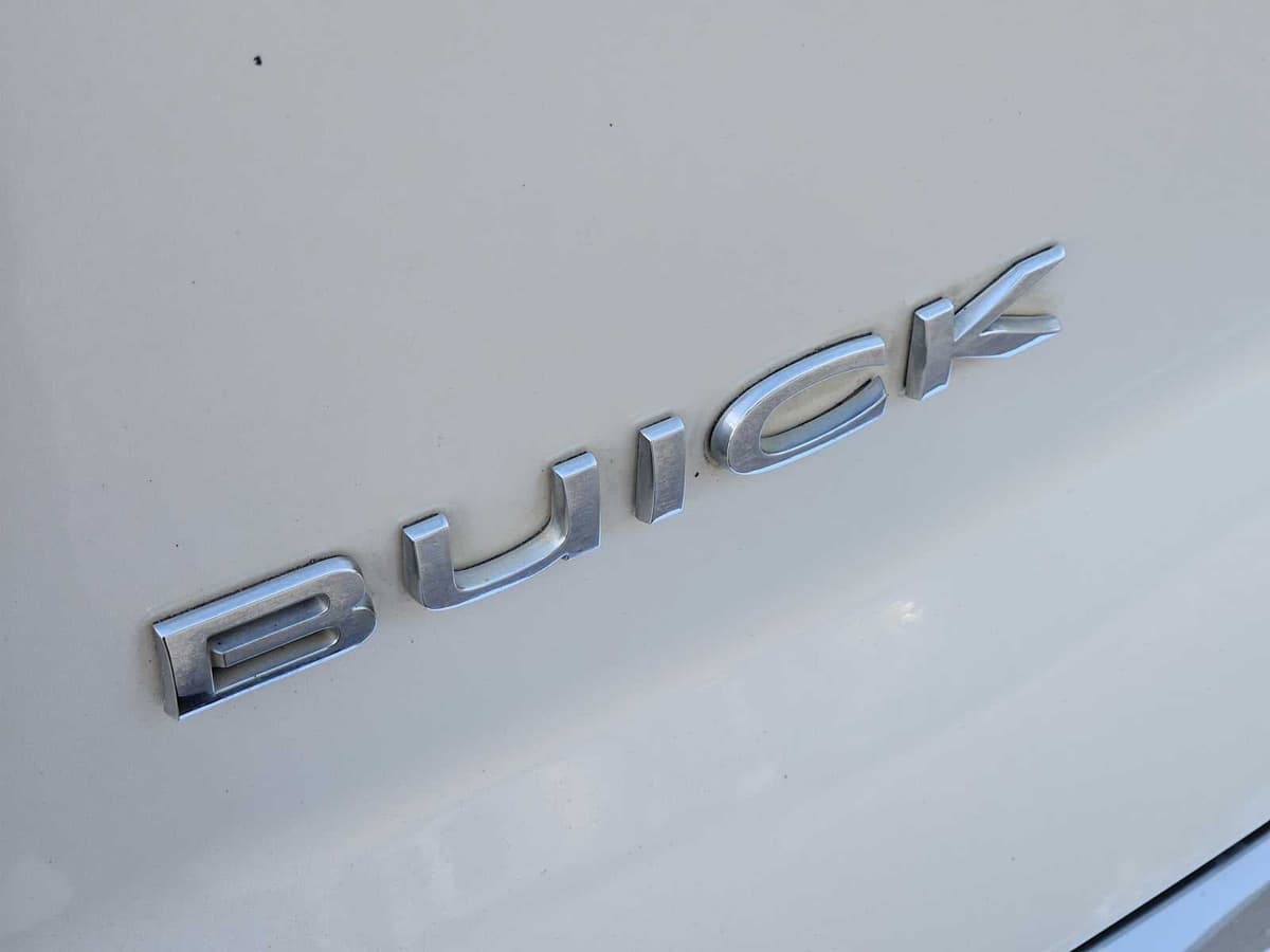 2015 Buick Enclave - Image 11