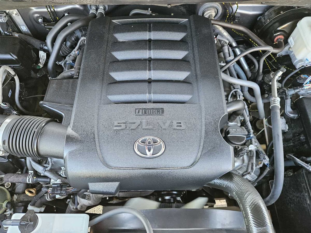 2020 Toyota Tundra - Image 31