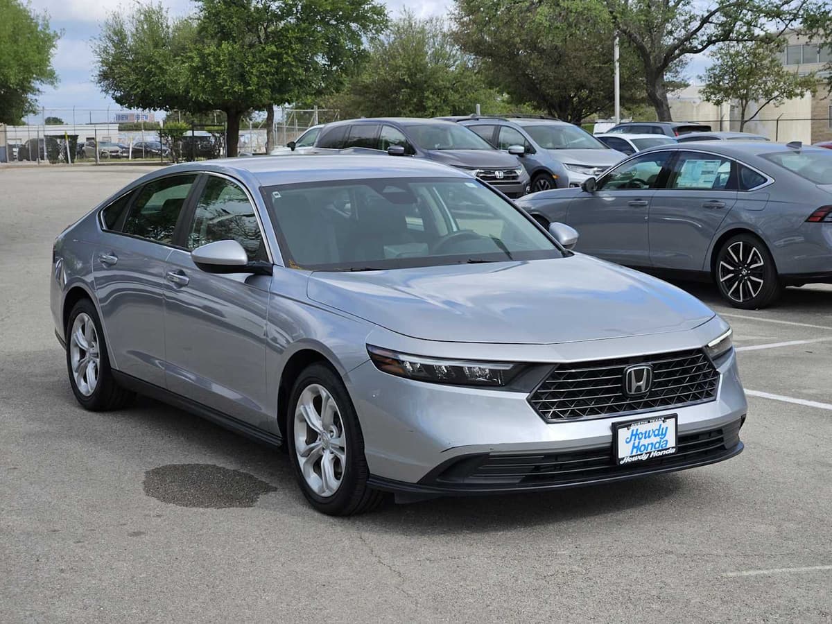 2023 Honda Accord - Image 3