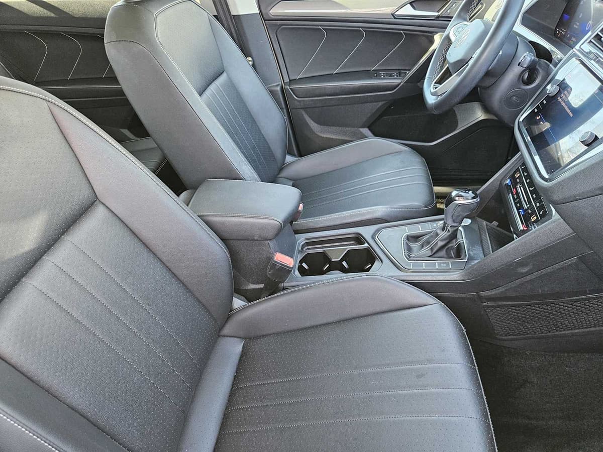 2023 Volkswagen Tiguan - Image 14