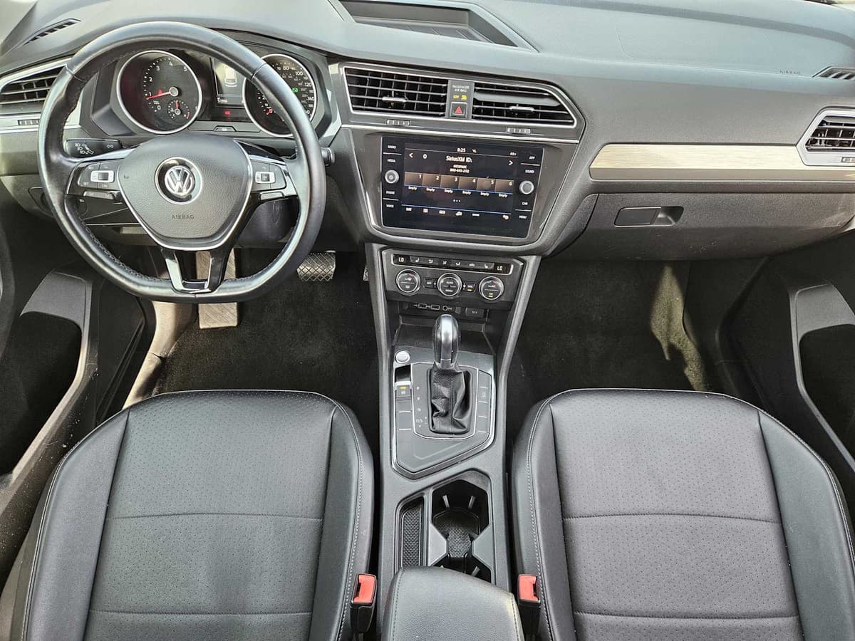 2018 Volkswagen Tiguan - Image 24