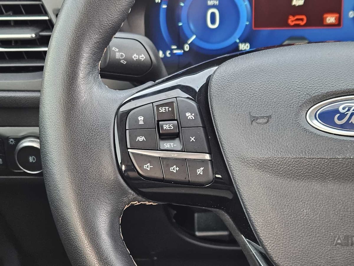 2021 Ford Escape - Image 28