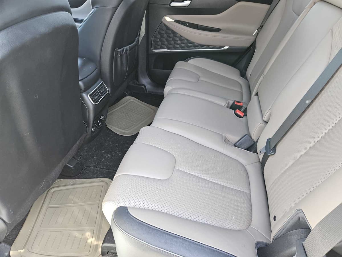 2022 Hyundai Santa Fe - Image 28