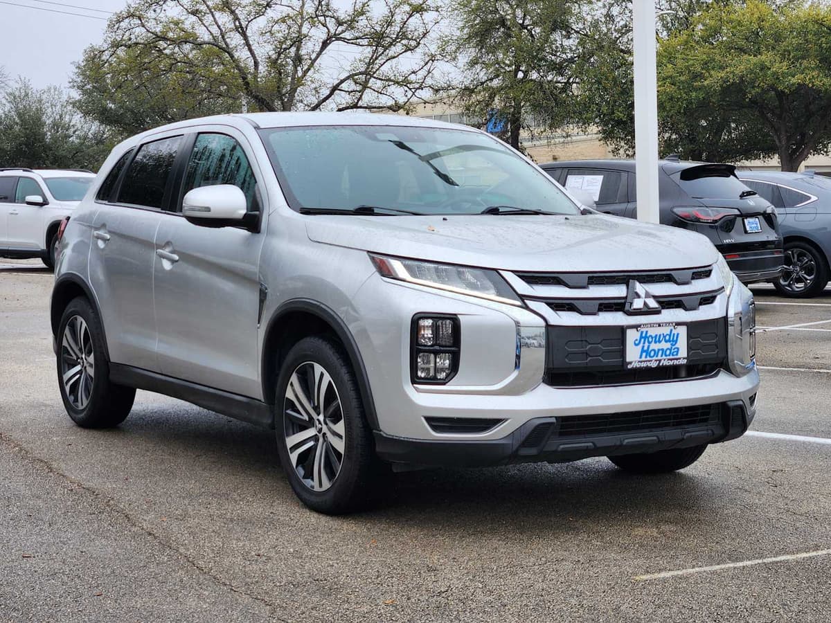 2022 Mitsubishi Outlander Sport - Image 3