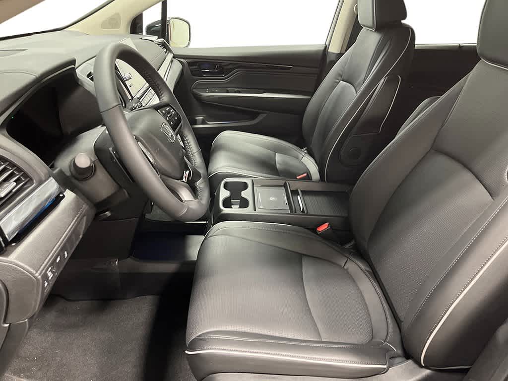 2026 Honda Odyssey - Image 13