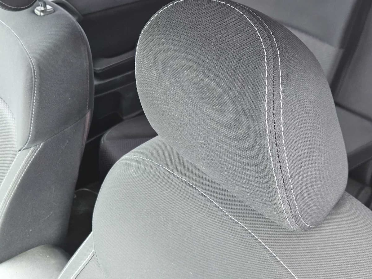 2014 Subaru Forester - Image 15